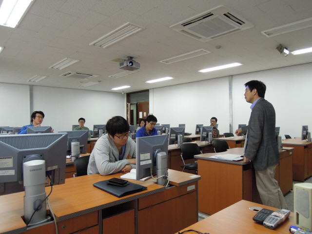 2012년 05월 12일 5월 정기세미나 크기변환_DSCN1400.JPG