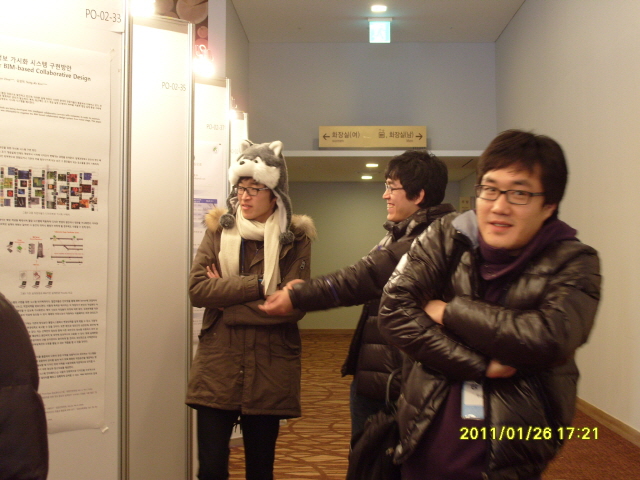 2011-HCI-Workshop S1050043.JPG