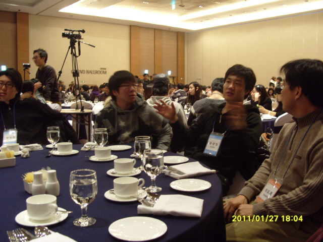 2011-HCI-Workshop S1050094.JPG