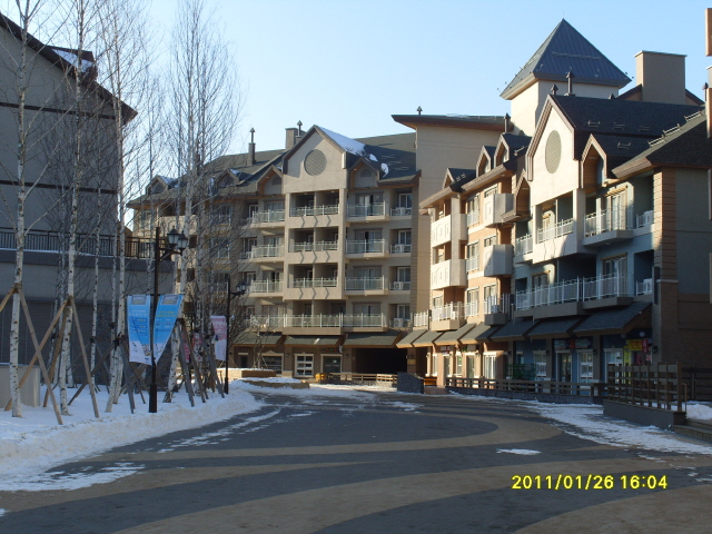 2011-HCI-Workshop S1050034.JPG